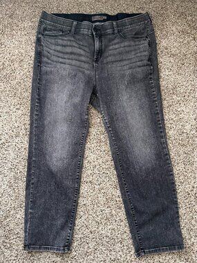 TORRID straight-leg bombshell fit charcoal jeans size 24R